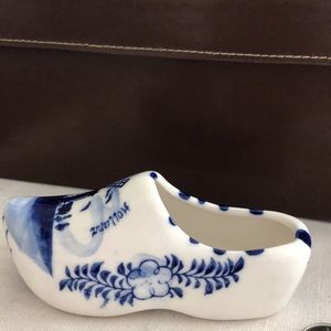 HOLLAND Clog Porcelain Shoe Floral WindmillSigned